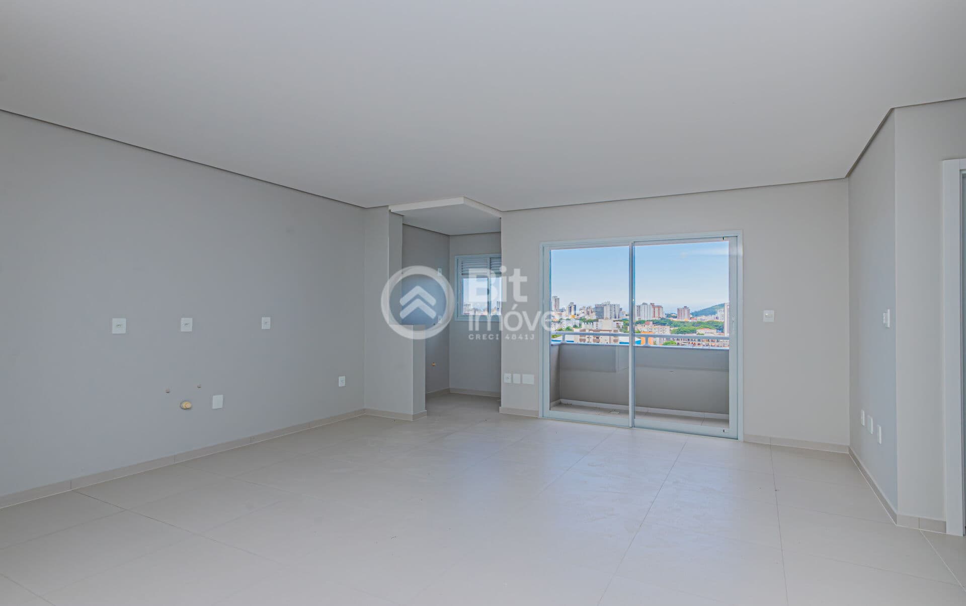 APARTAMENTO DE 02 DORMITÓRIOS COM SUÍTE