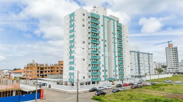 APARTAMENTO SEMIMOBILIADO