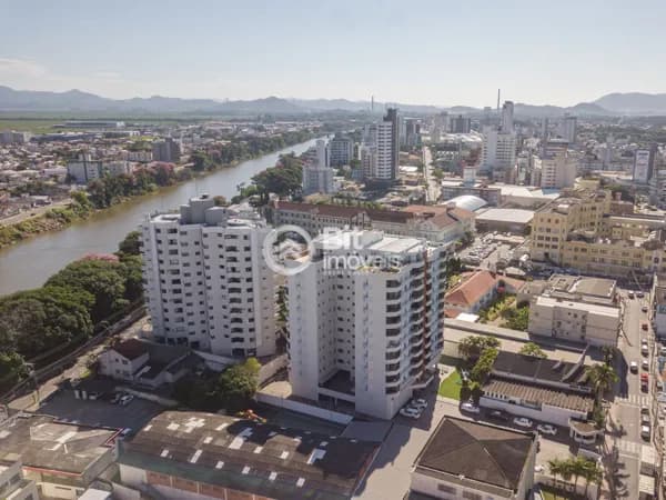 APARTAMENTO NO CENTRO DE TUBARÃO