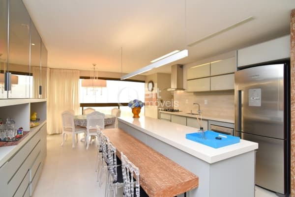 APARTAMENTO ALTO PADRÃO