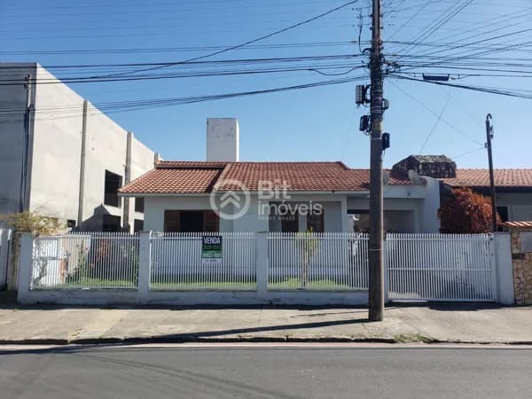 CASA A VENDA NO BAIRRO SANTO ANTONIO DE PÁDUA