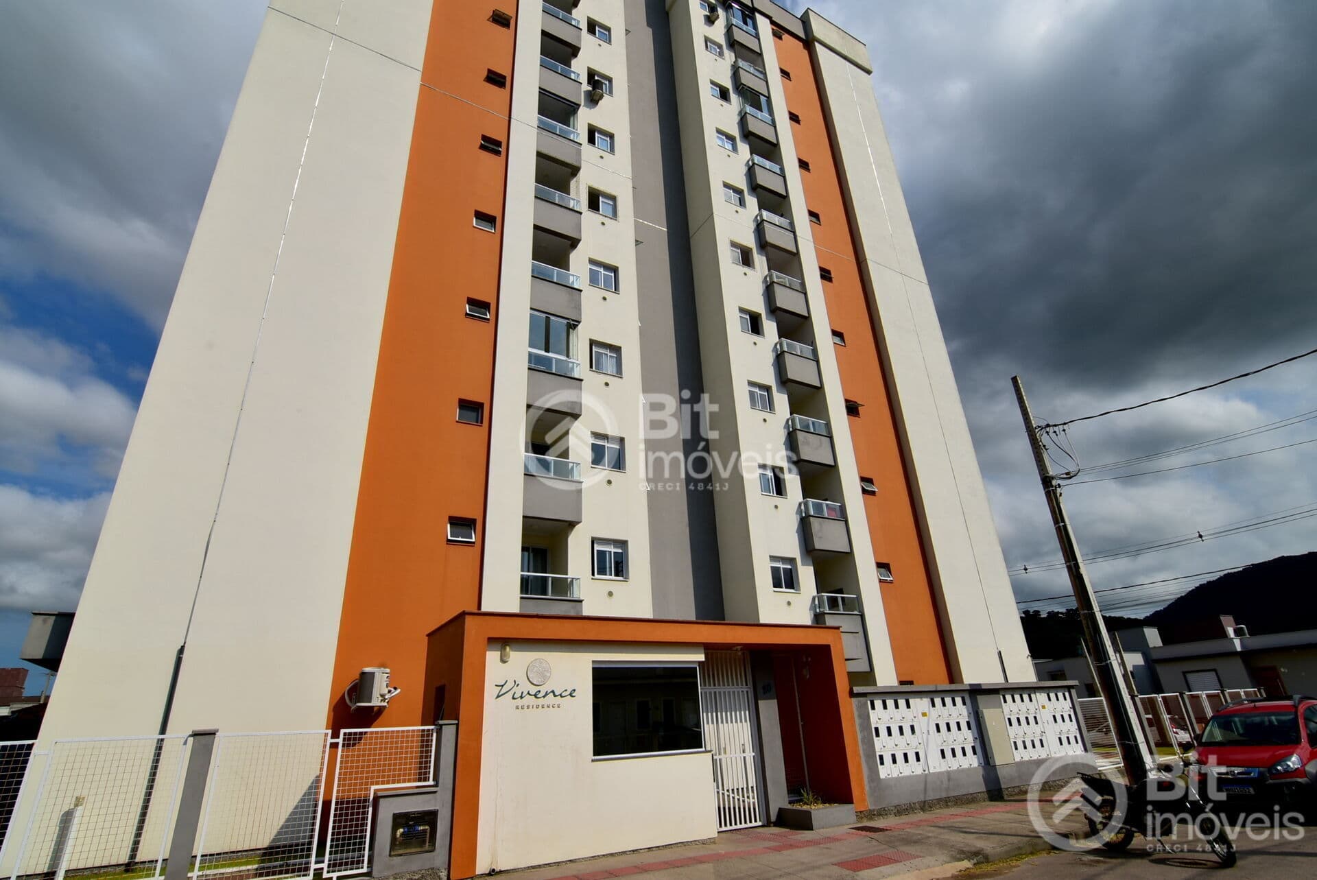 APARTAMENTO COM DOIS DORMITÓRIOS