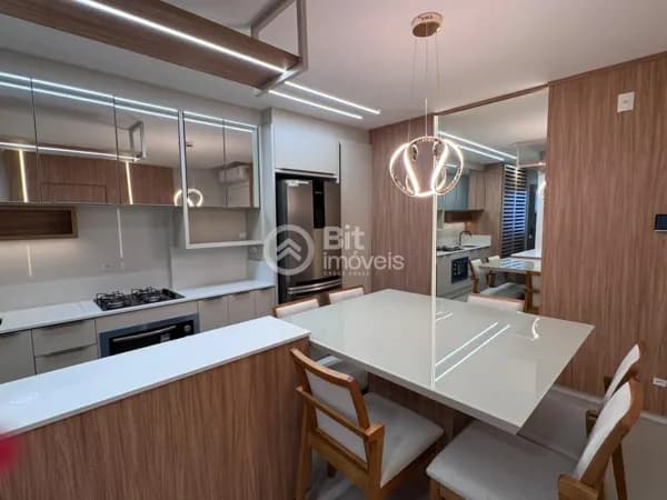 APARTAMENTO DE TRÊS DORMITÓRIOS