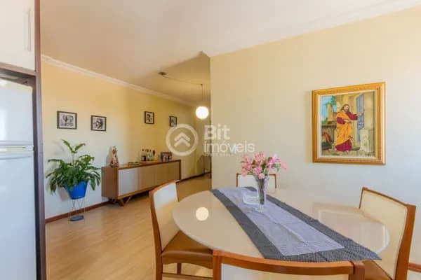 APARTAMENTO COM DOIS DORMITÓRIOS