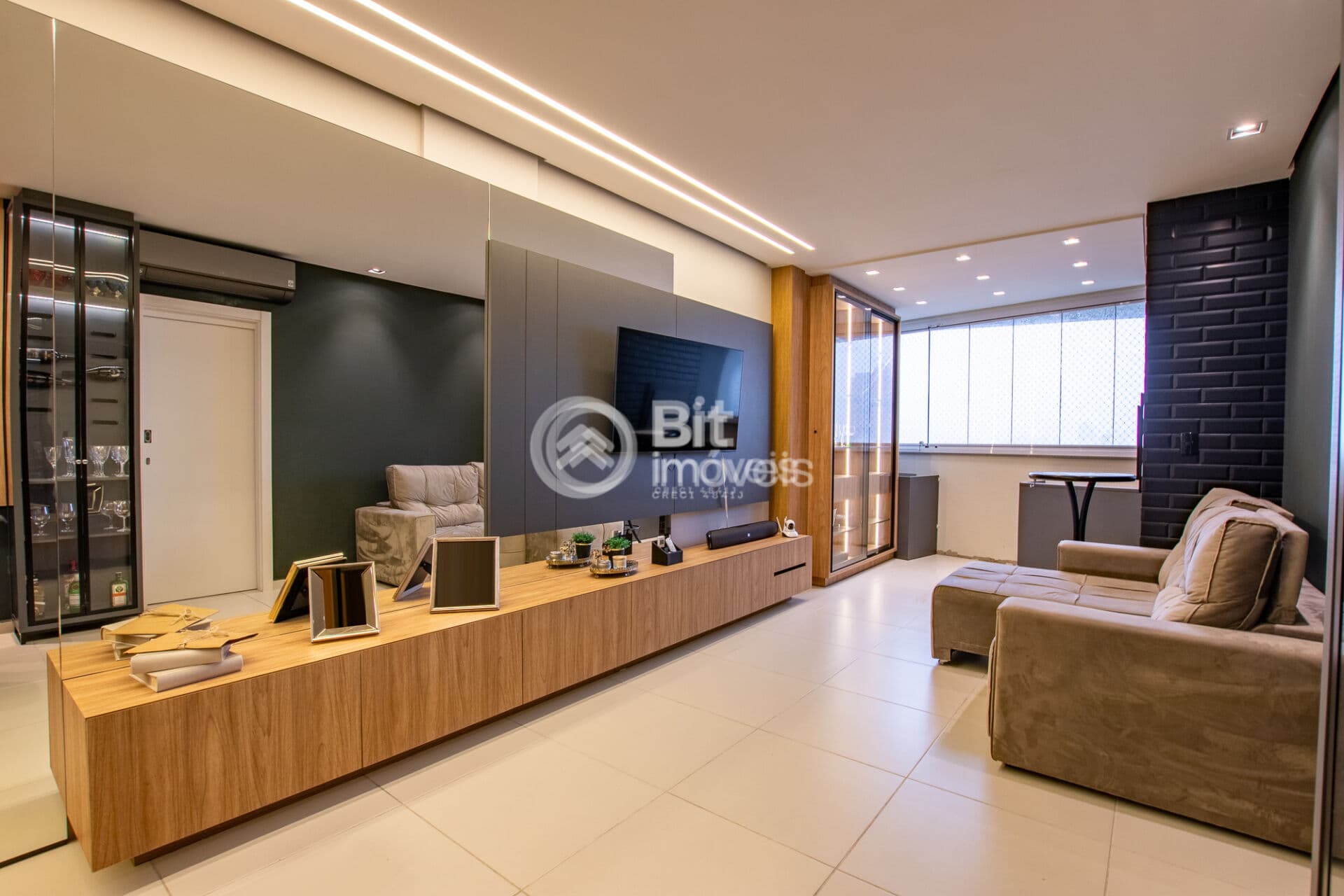 APARTAMENTO MOBILIADO - CENTRO