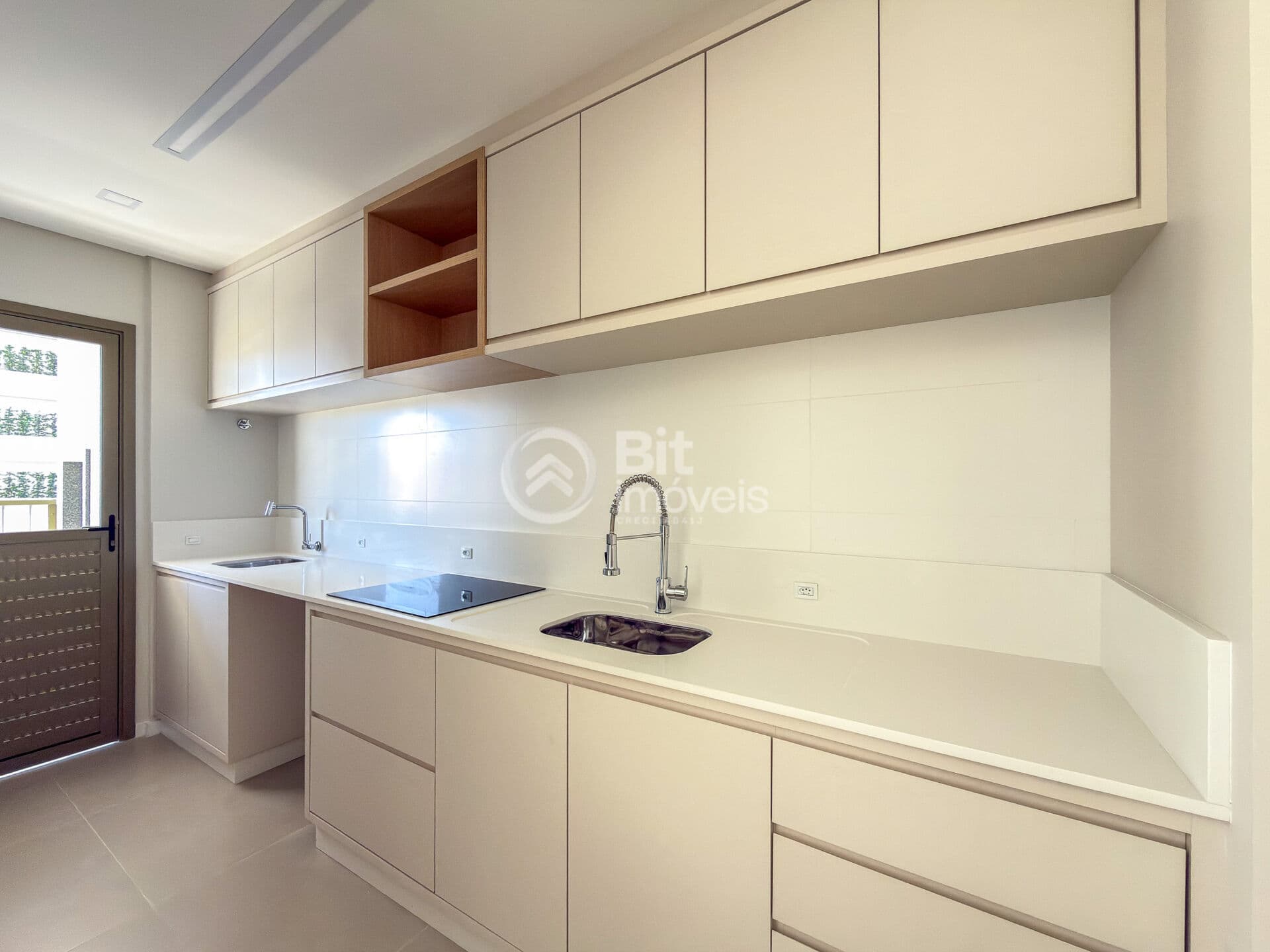 APARTAMENTO DE DOIS DORMITÓRIOS