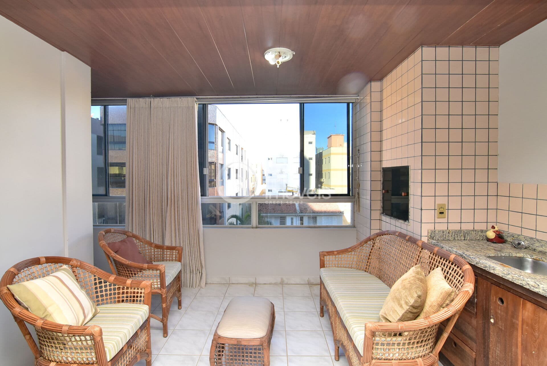 APARTAMENTO PADRÃO