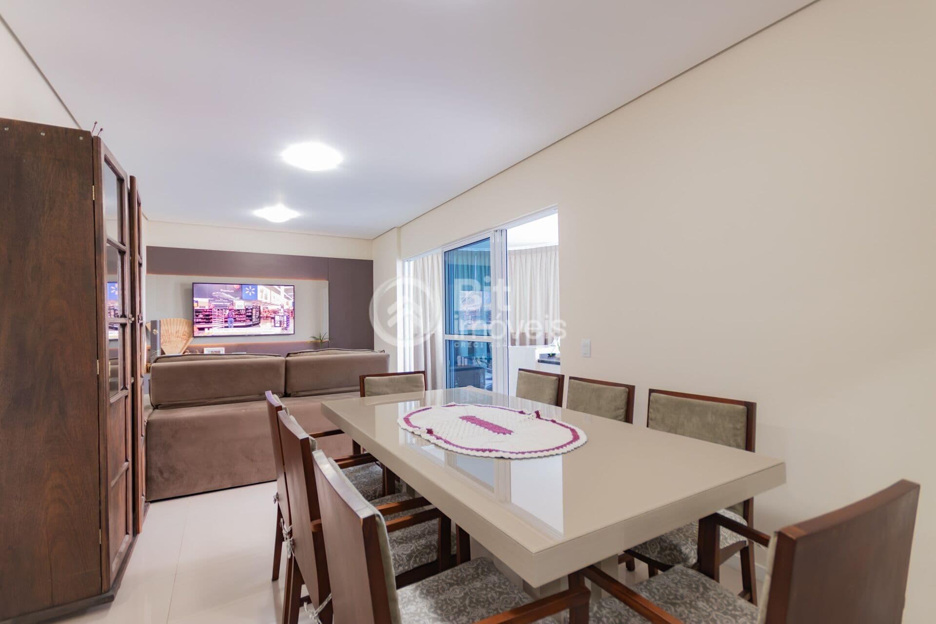 APARTAMENTO MOBILIADO