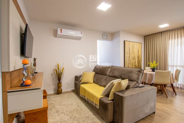 APARTAMENTO DE TRÊS DORMITÓRIOS PRÓXIMO AO FAROL SHOPPING