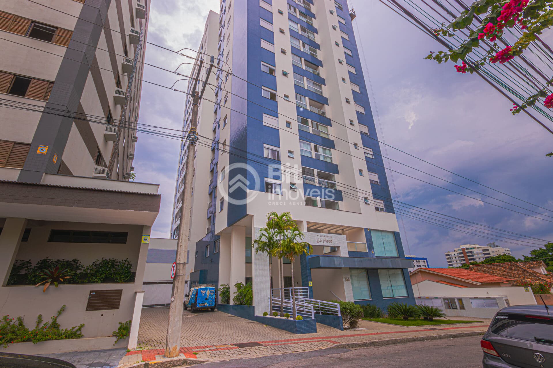 APARTAMENTO NO CENTRO DE TUBARÃO