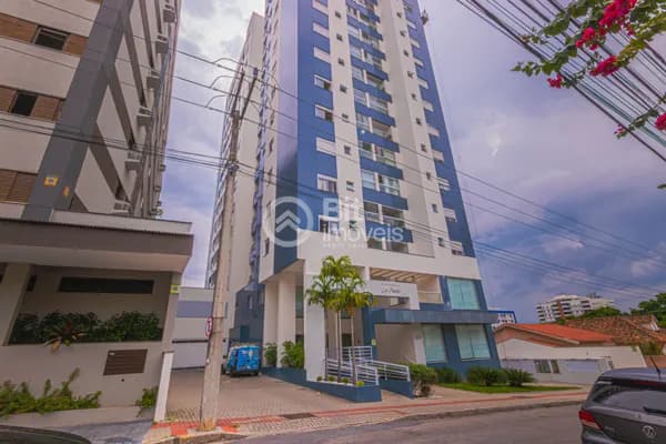 APARTAMENTO NO CENTRO DE TUBARÃO