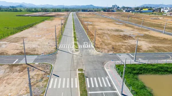 TERRENO LOTEAMENTO VILAGGIO DAS PEDRAS