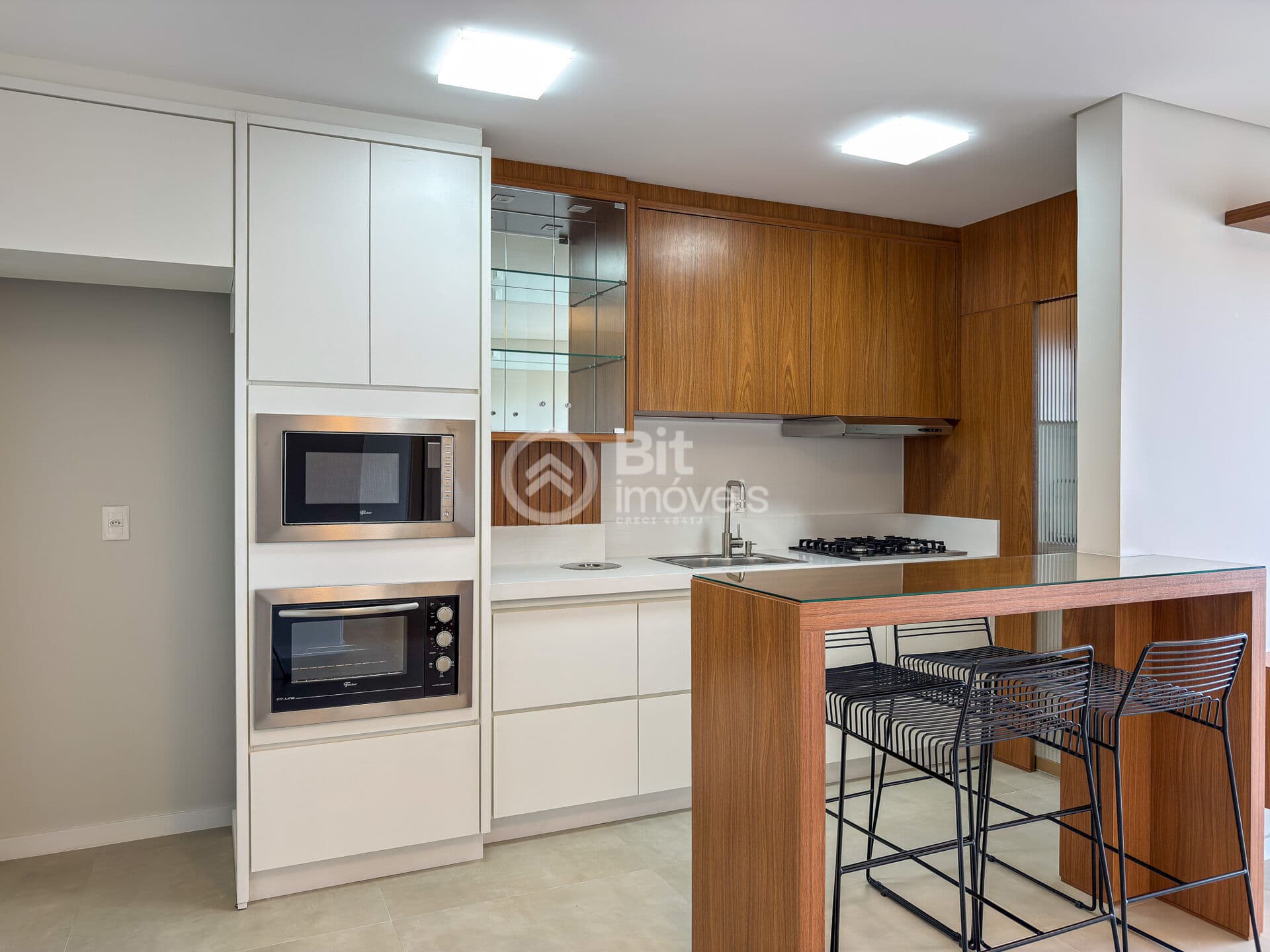 APARTAMENTO DOIS DORMITÓRIOS PRONTO PRA MORAR EM MARÇO