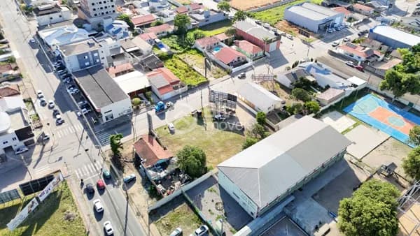 TERRENO NO BAIRRO REVOREDO