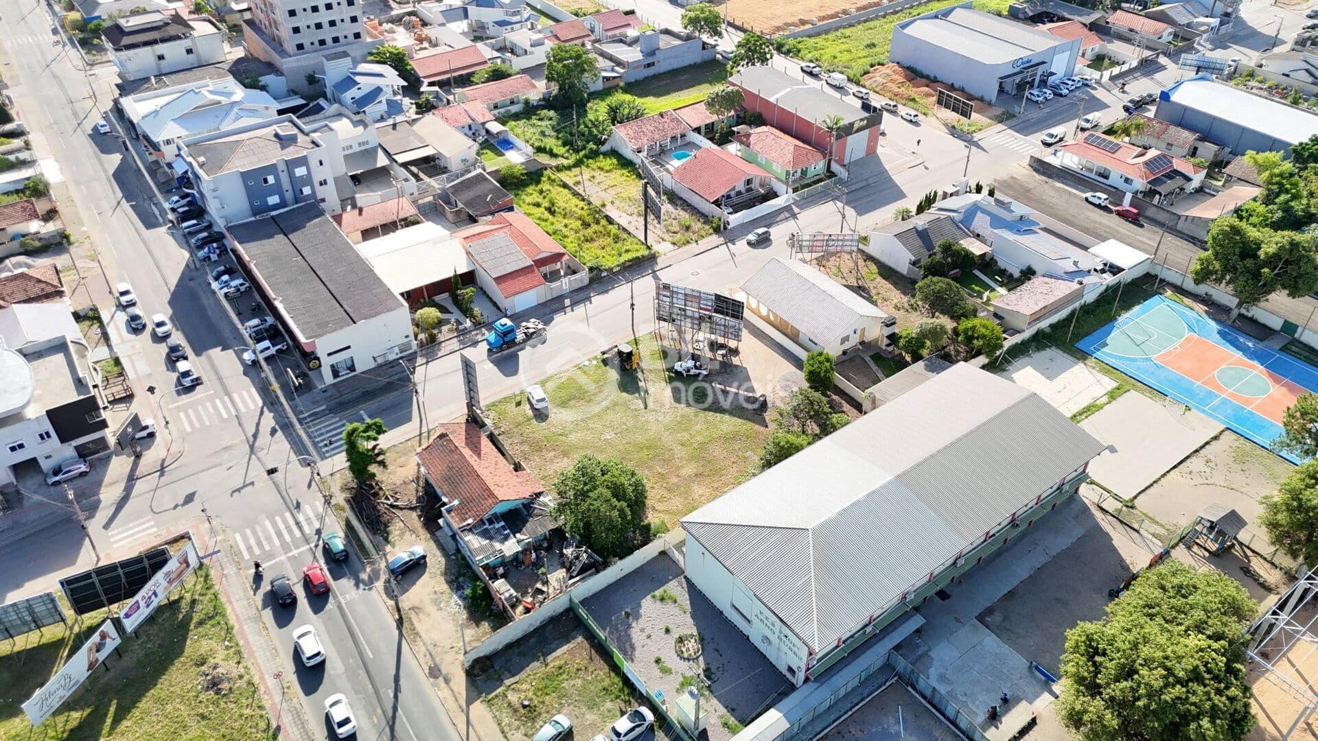 TERRENO NO BAIRRO REVOREDO