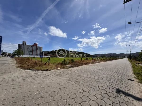 TERRENO BAIRRO HUMAITÁ DE CIMA
