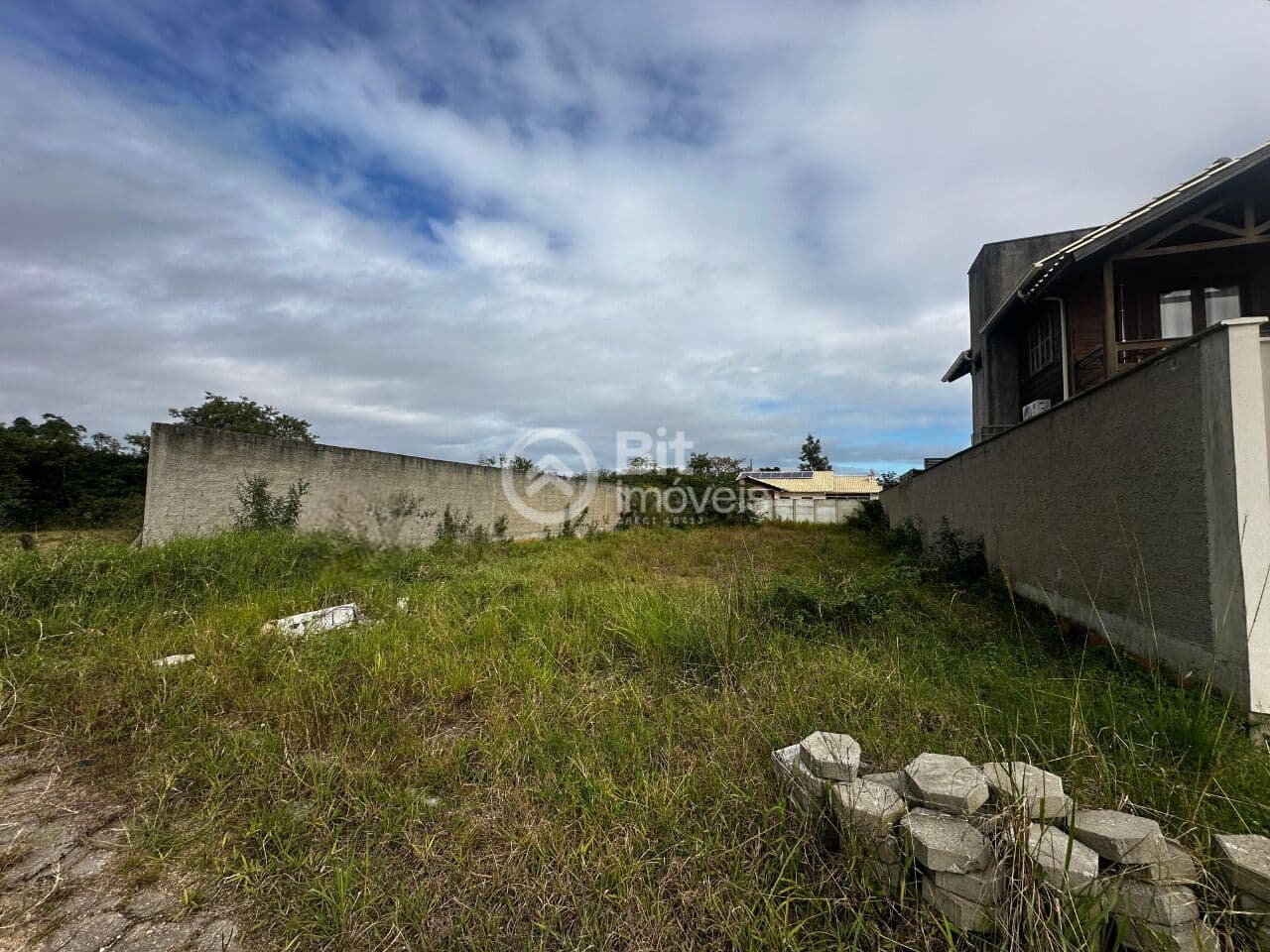 TERRENO NO BAIRRO SANTO ANTÔNIO DE PÁDUA