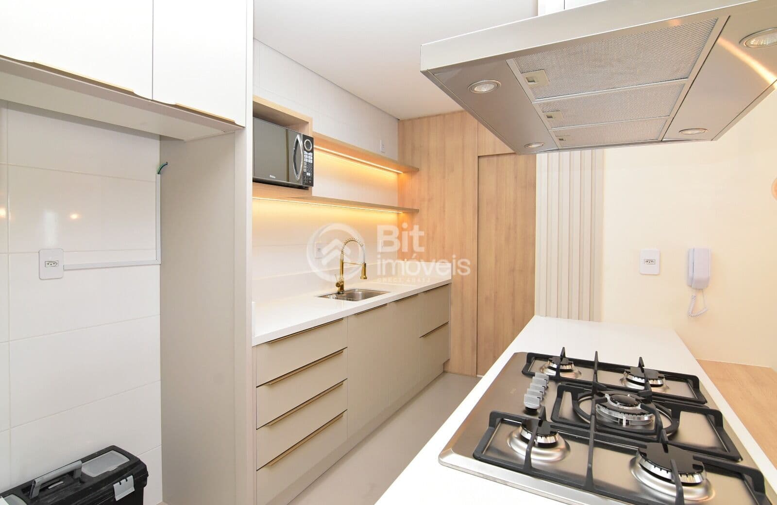 APARTAMENTO COM DOIS DORMITÓRIOS