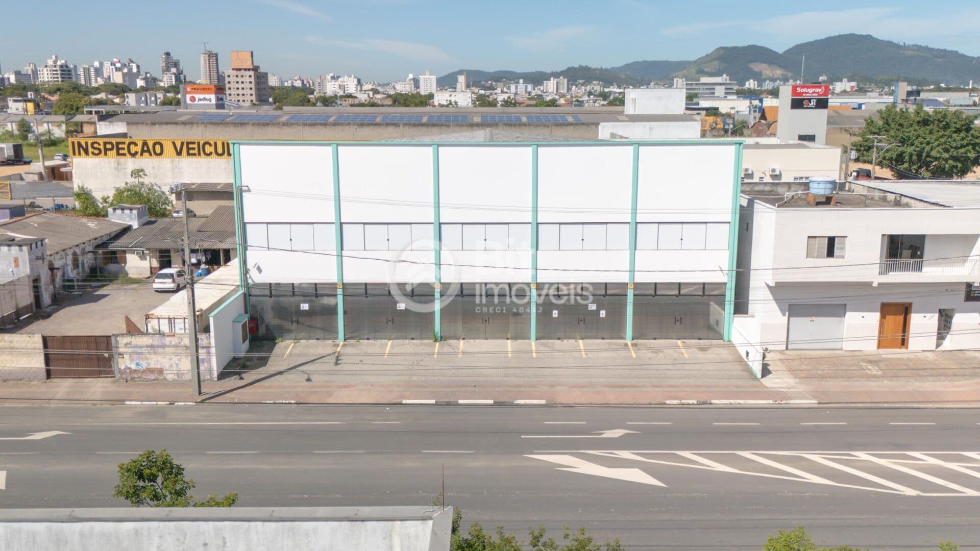 GALPÃO/SALA COMERCIAL NO BAIRRO REVOREDO