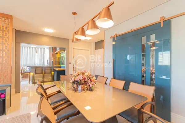 APARTAMENTO TOTALMENTE MOBILIADO