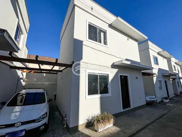 CASA NO BAIRRO SÃO JOÃO MARGEM A ESQUERDA