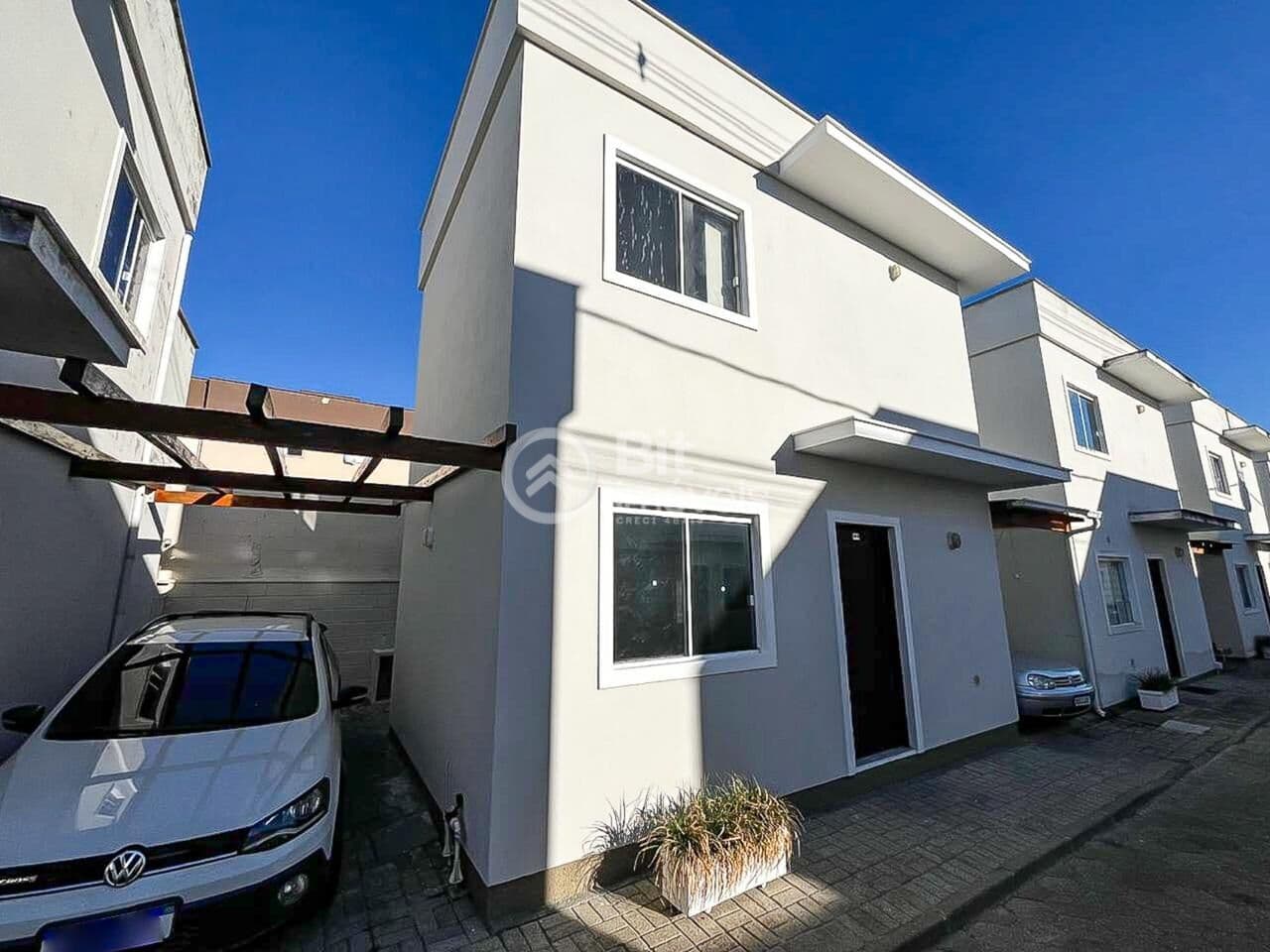 CASA NO BAIRRO SÃO JOÃO MARGEM A ESQUERDA