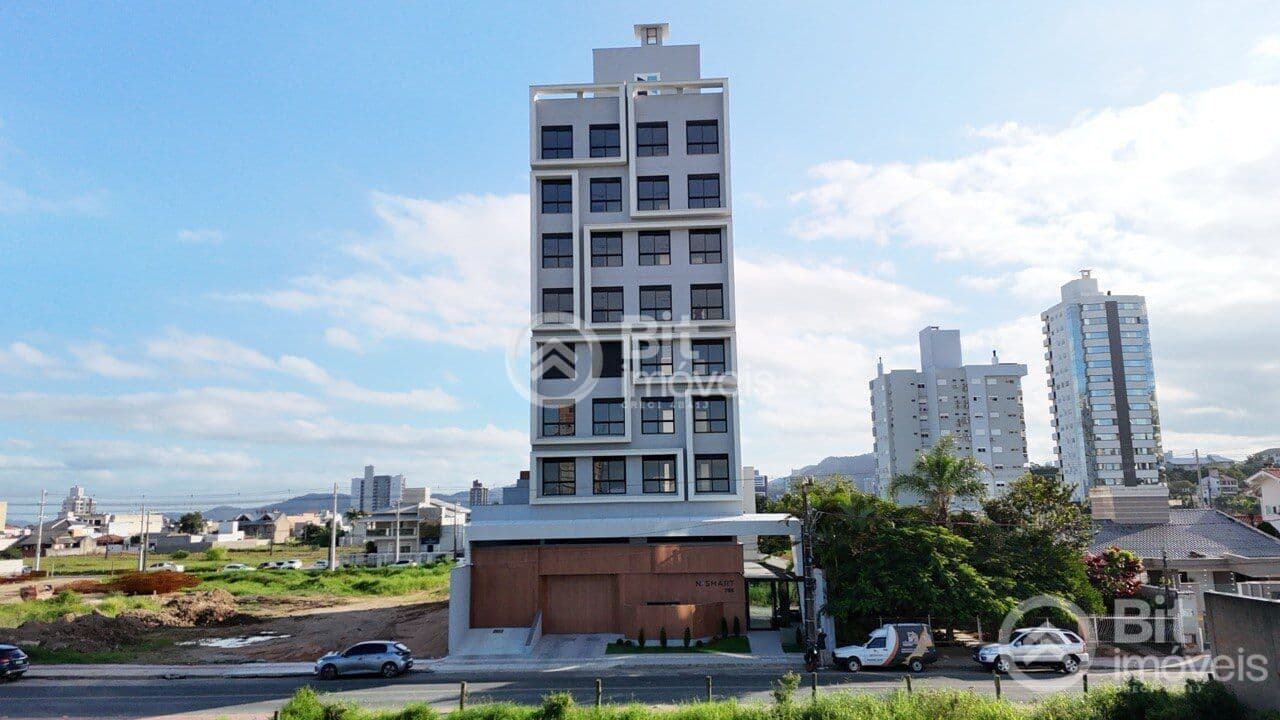 APARTAMENTO COM SUÍTE