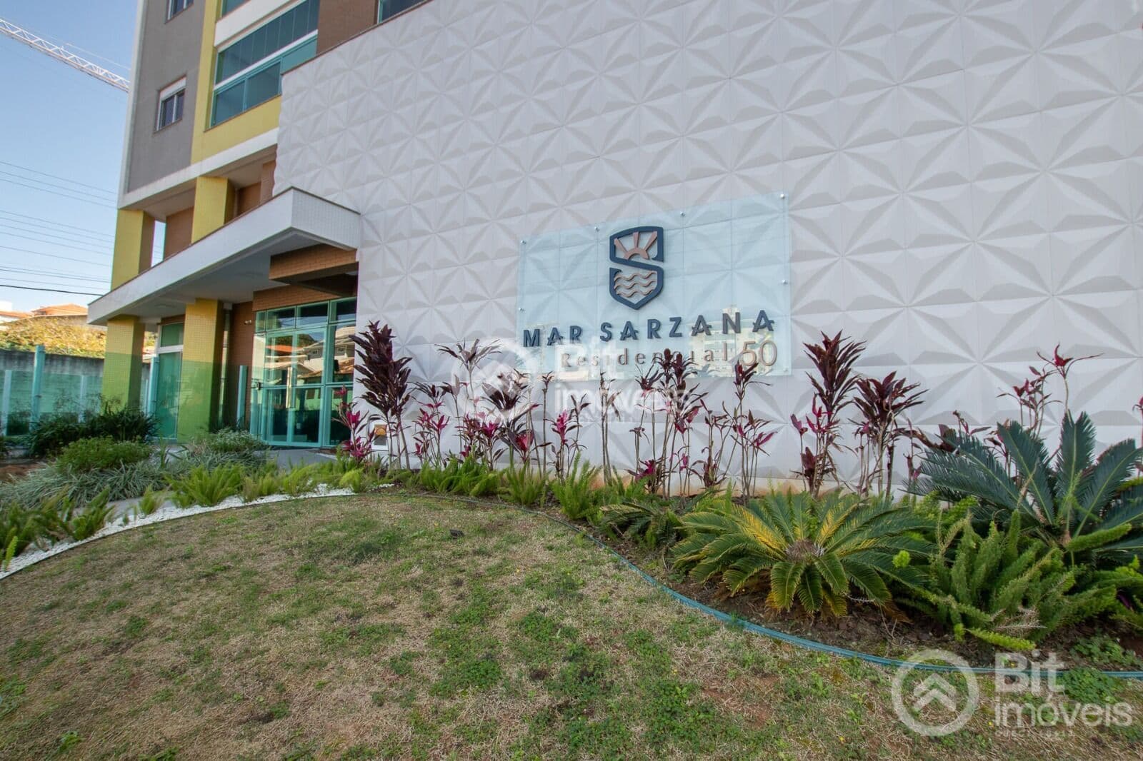 APARTAMENTO ALTO PADRÃO