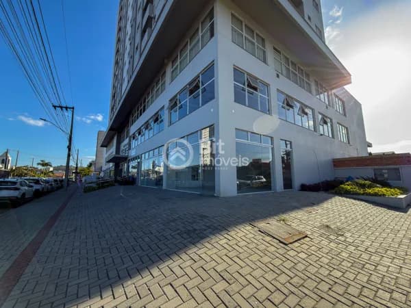 SALA COMERCIAL DE ESQUINA - BAIRRO DEHON