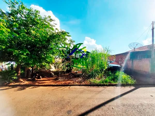 Lote/Terreno em Bandeirantes - Vila Maria