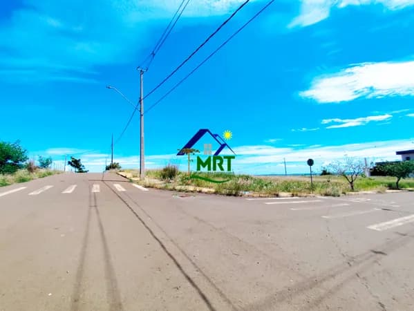 Lote/Terreno em Bandeirantes - Residencial Castanho