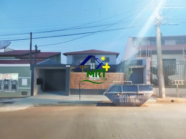 Sobrado Alto Padrão para Venda em Vila Maria Alice Bandeirantes-PR