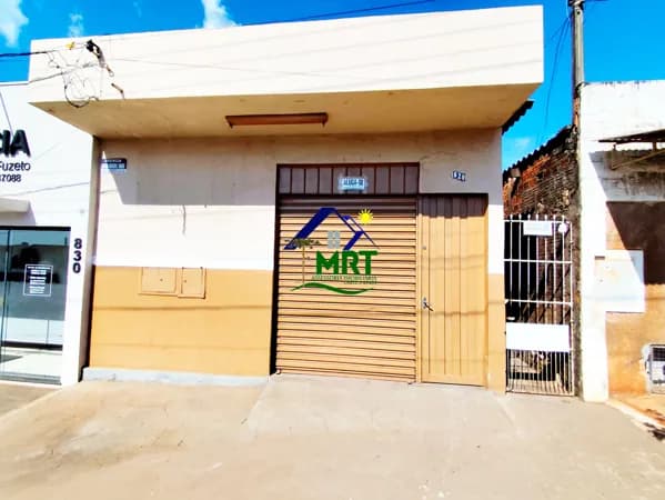 Sala/Conjunto em Bandeirantes - Centro