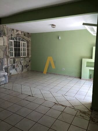 Casa em Ribeirão Preto - Vila Elisa