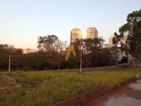 Lote/Terreno em Ribeirão Preto - Jardim Botânico