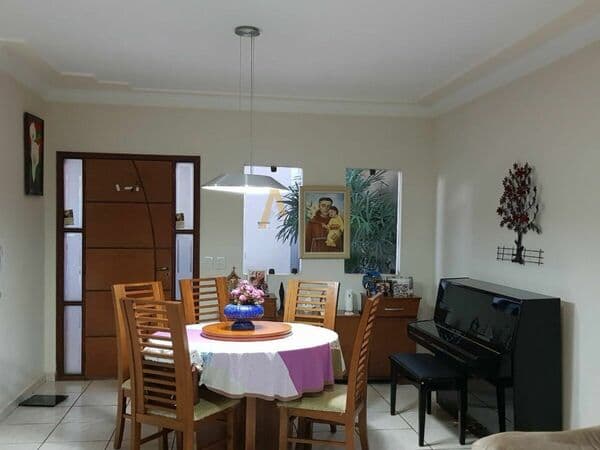 Casa-Padrao-para-Venda-em-Residencial-e-Comercial-Palmares-Ribeirao-Preto-SP