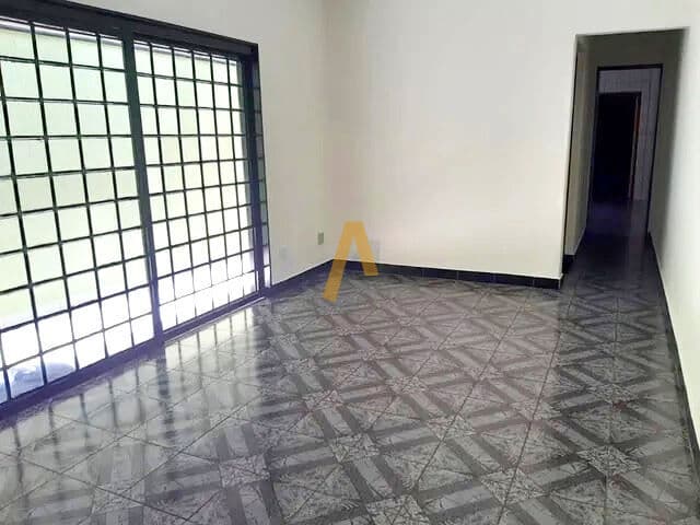 Casa em Ribeirão Preto - Jardim Piratininga