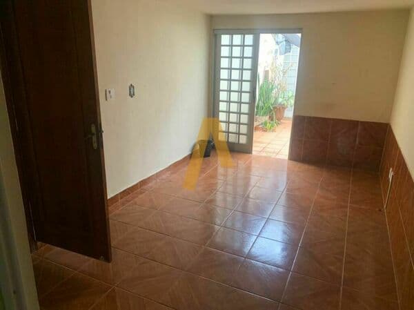 Casa em Batatais - Vila Lidia