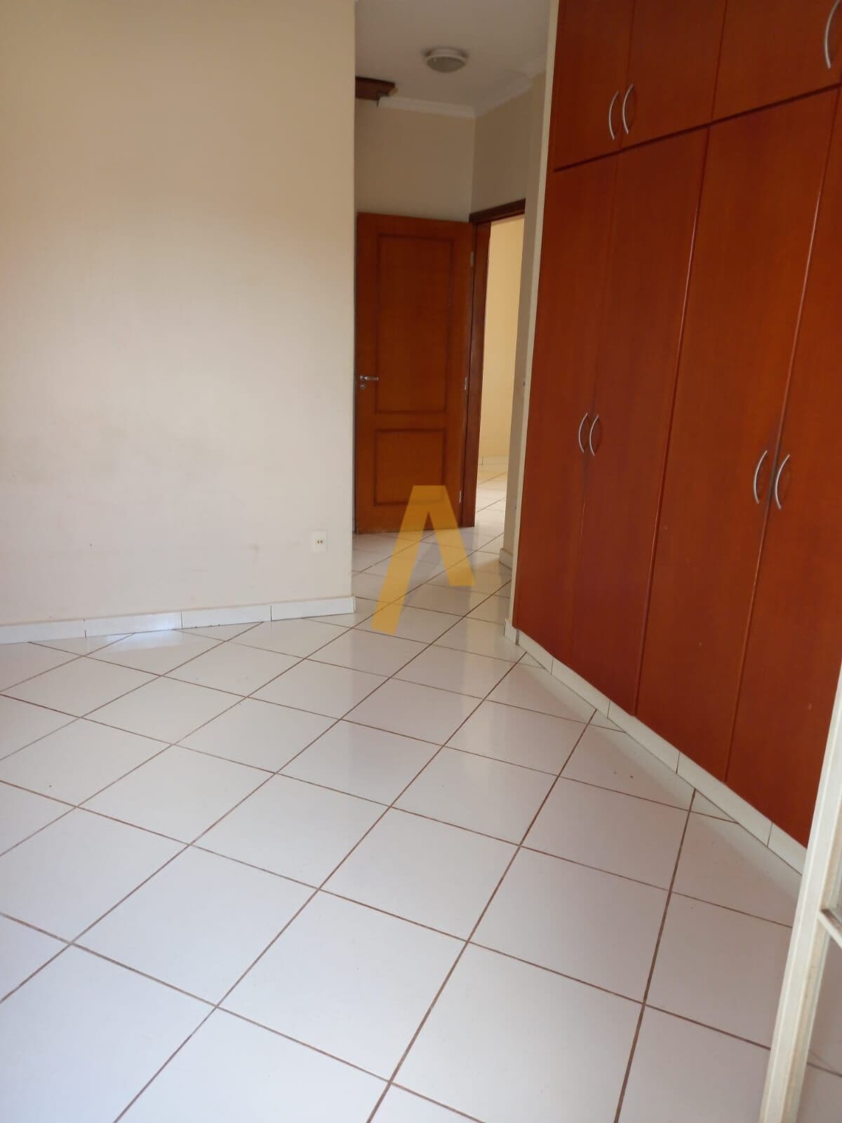 Sobrado em Ribeirão Preto - Campos Elíseos
