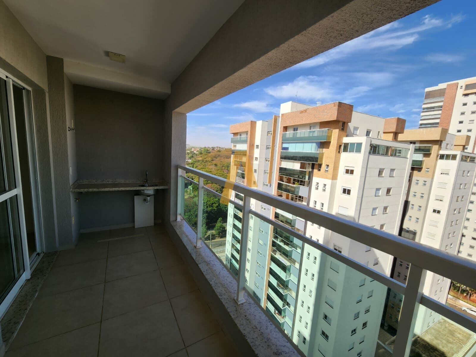 Apartamento Padrão para alugar em Ribeirão Preto/SP