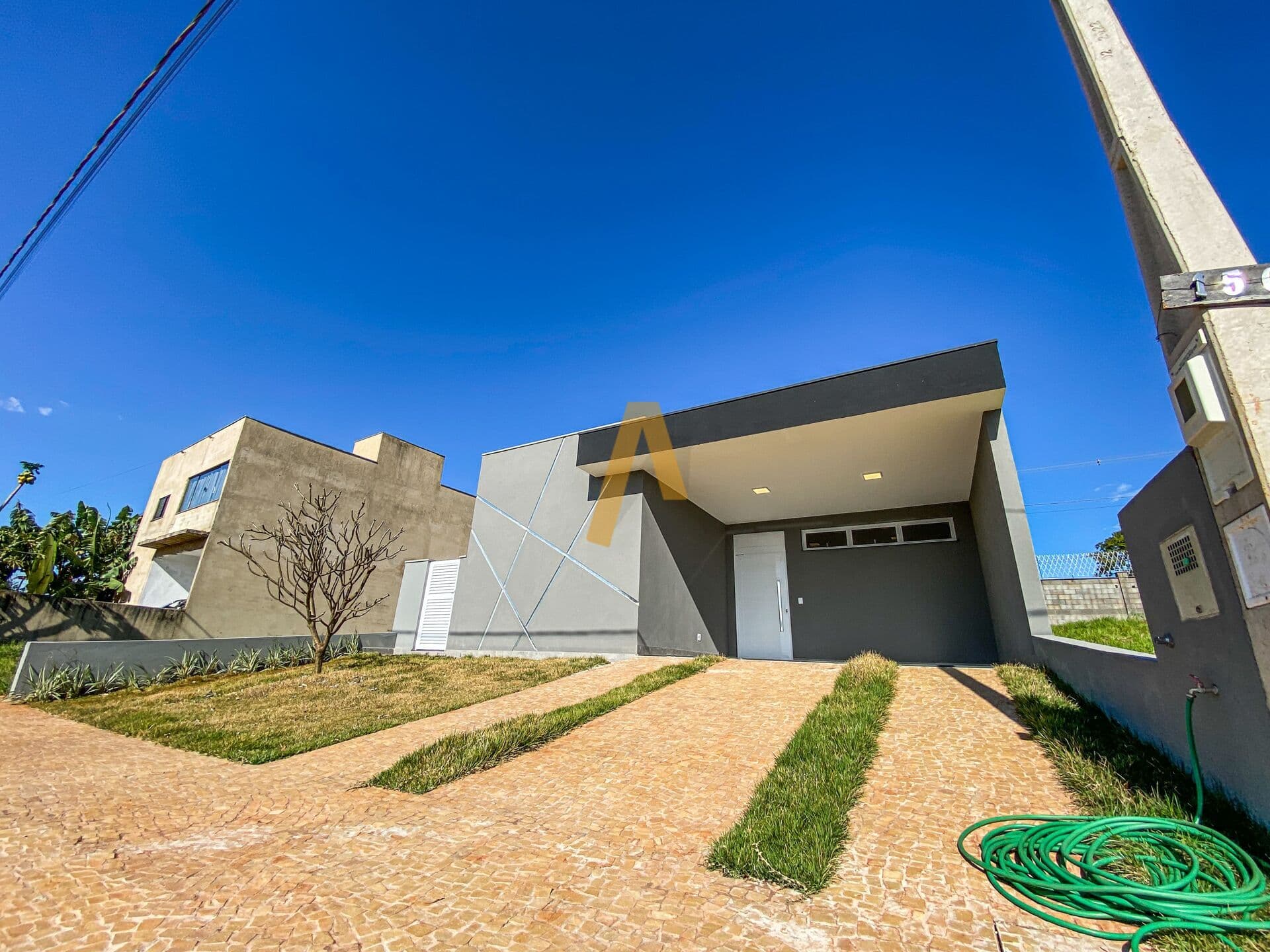 Casa em Ribeirão Preto - Loteamento Santa Marta