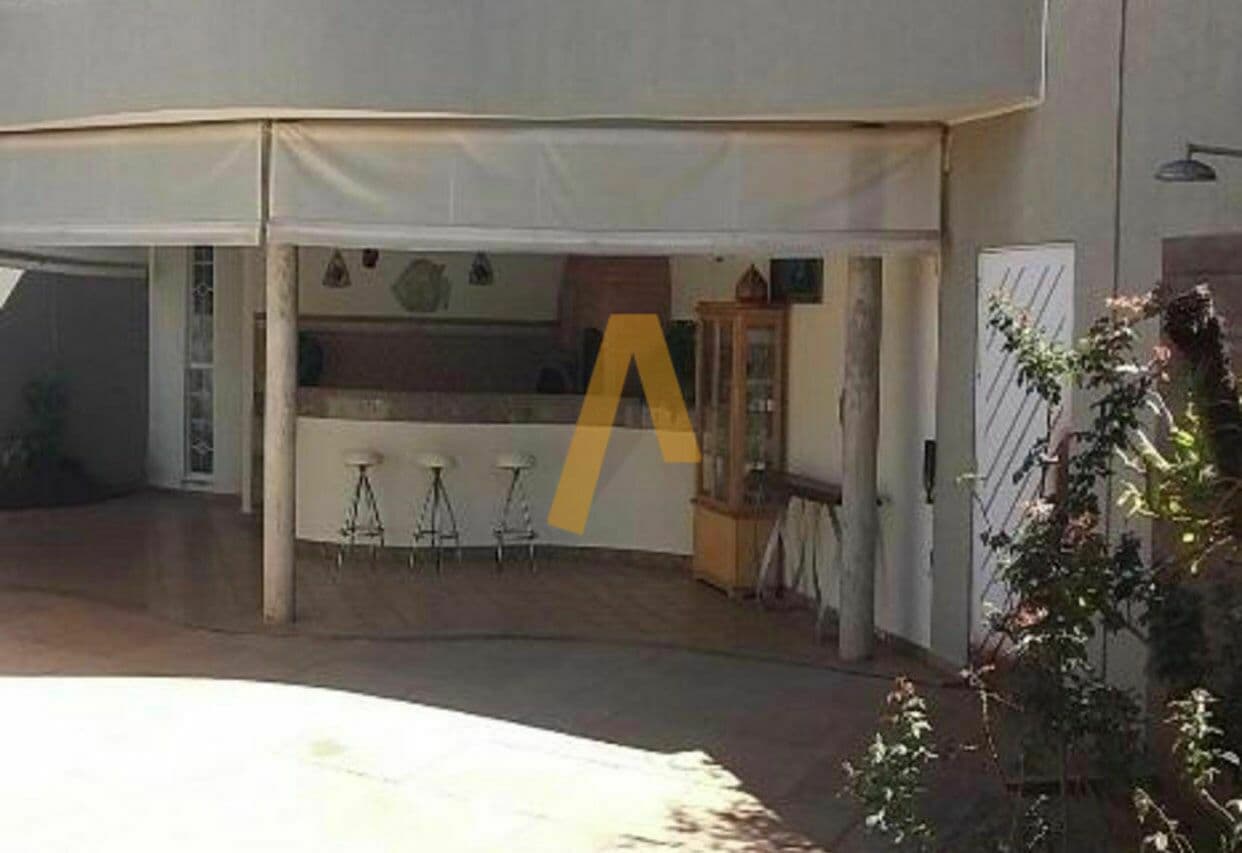 Casa em Ribeirão Preto - Jardim Canadá