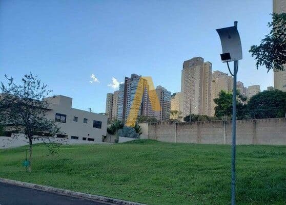 Lote/Terreno em Ribeirão Preto - Jardim Botânico