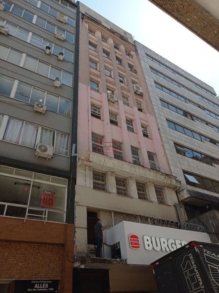 Locação - Sala comercial com 19m² no Centro Histórico