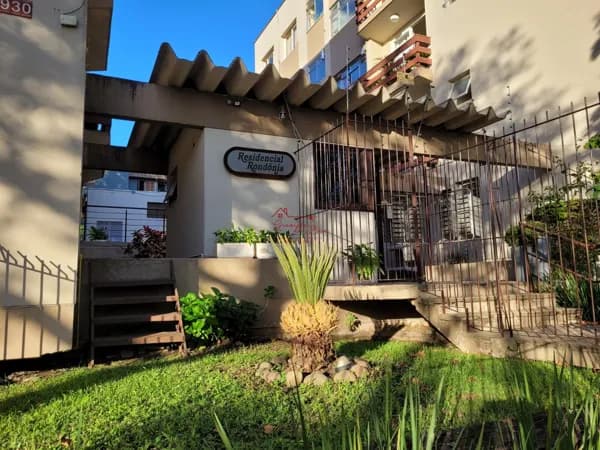 2 dormitórios com sacada e vaga - Bairro Tristeza