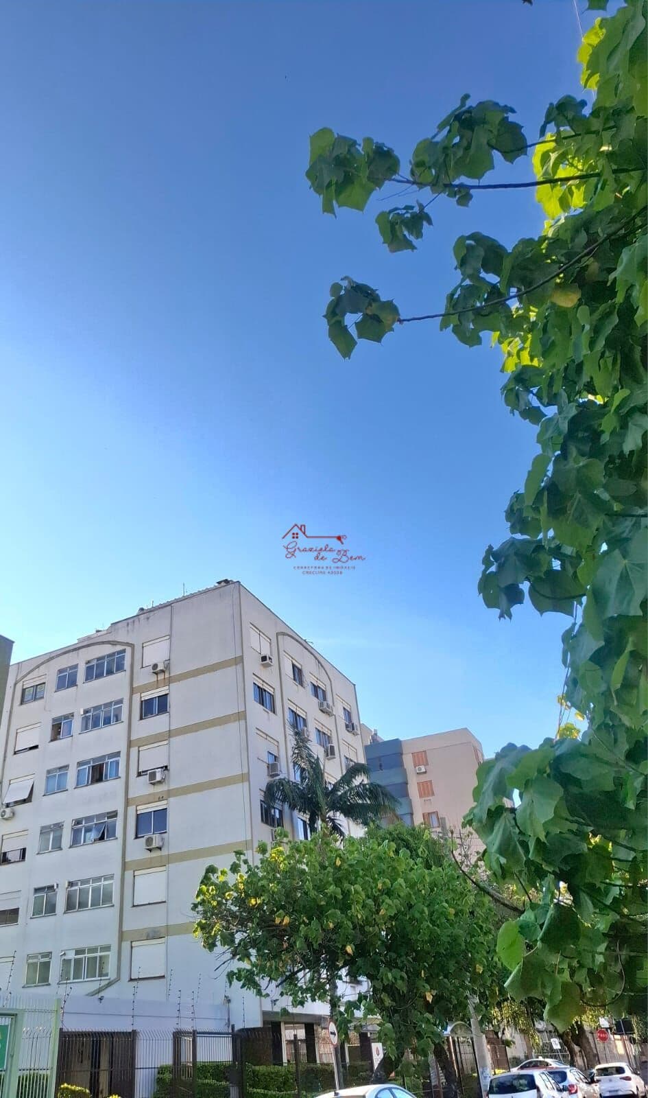 Amplo Apartamento de 1 Dormitório (53m²) com Suíte, Semi-Mobiliado e Vaga – Passo d'Areia