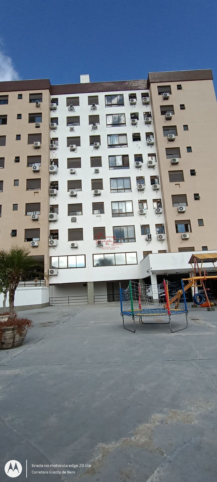 Apartamento 1 dormitório totalmente mobiliado.