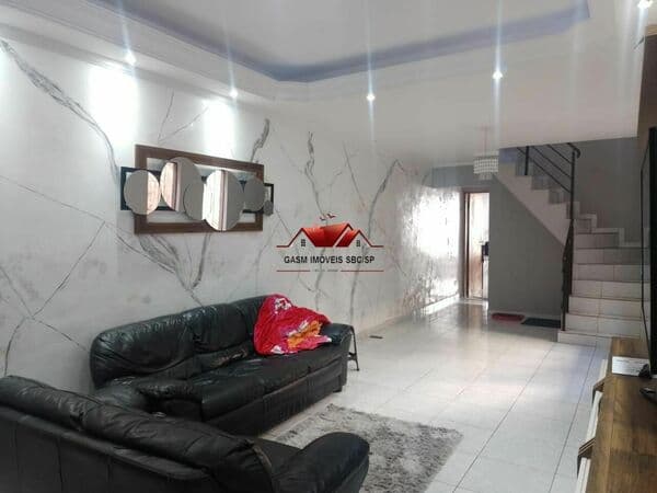Sobrado perfeito para a família ! Bairro tranquilo, amplo e espaçoso !
