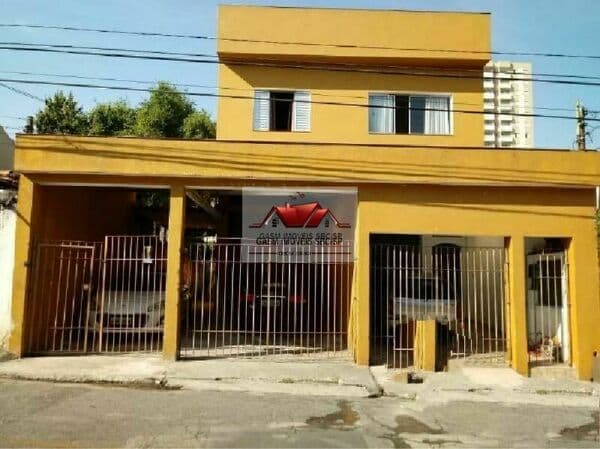 Imóvel excelente com salão comercial!