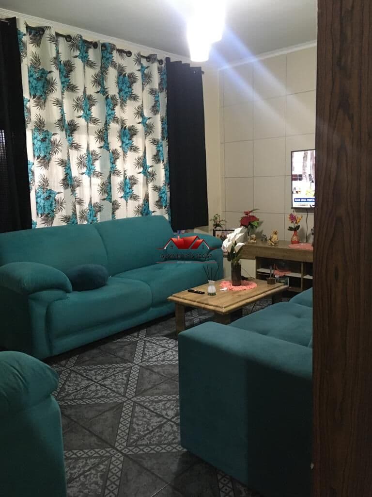 Casa em ótima localização pra renda!